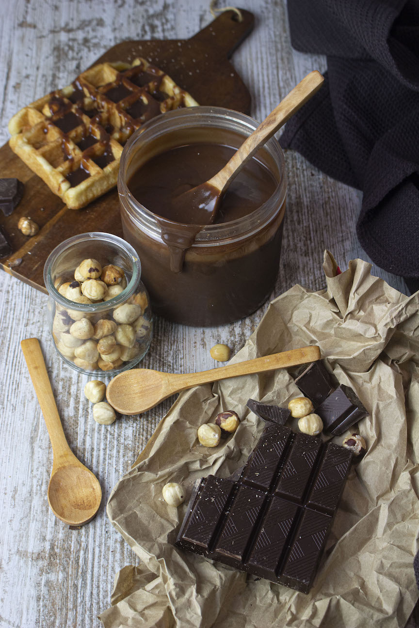 Nocilla o Nutella sin lactosa | Crema de cacao y avellanas casera ...