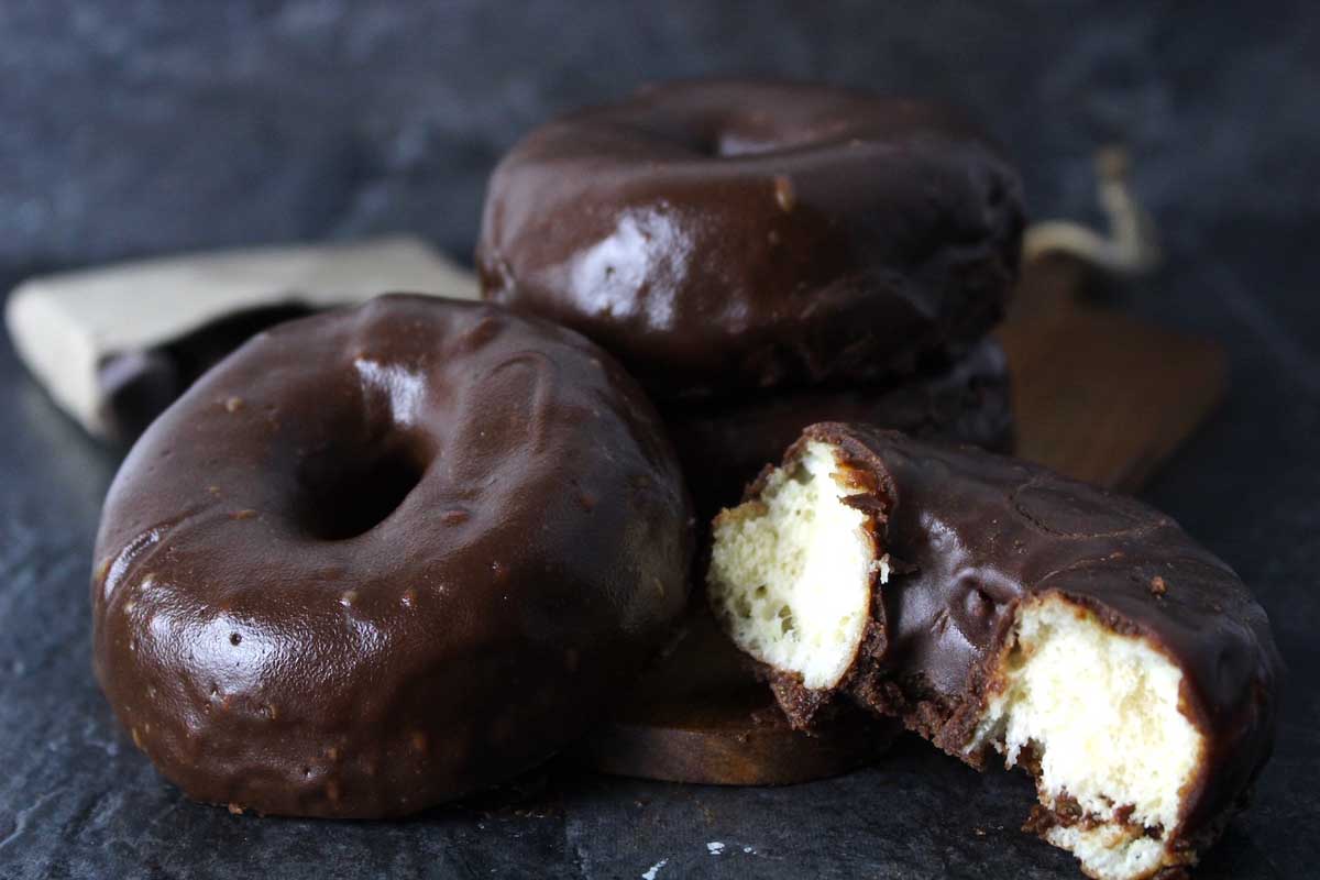 Donuts de chocolate caseros sin lactosa