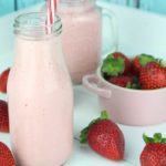 Batido de fresa sin lactosa o smoothie saludable