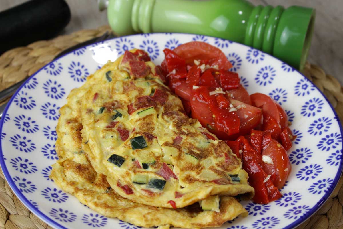 Tortilla de calabacín y pimientos del piquillo