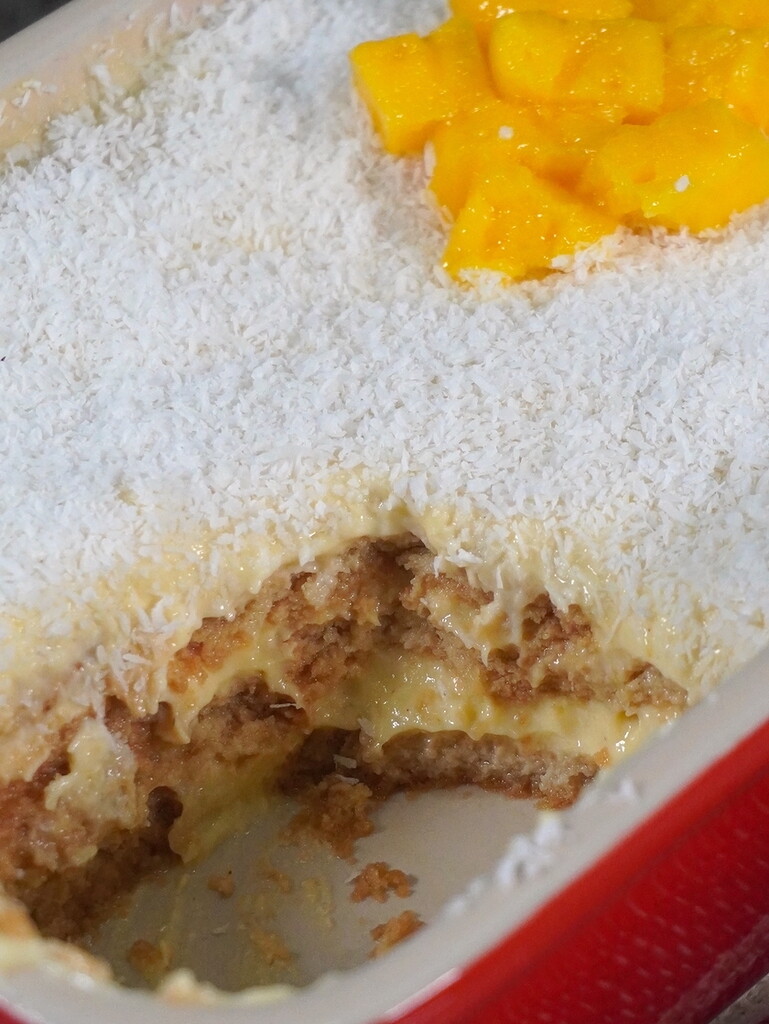 carlota de mango sin lactosa, sin nata y sin queso